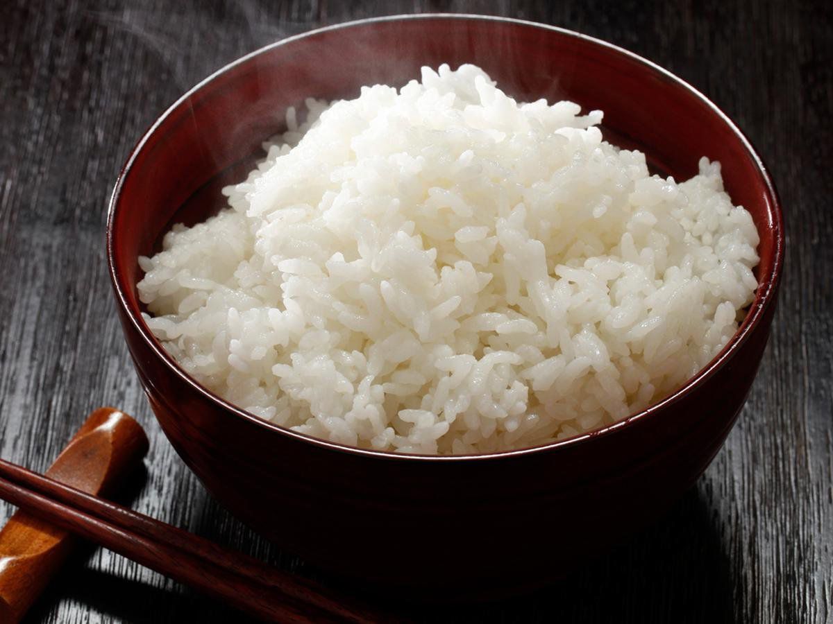 Kos sepinggan nasi kosong hanya 38 sen tapi dijual RM3.50, naik 300 peratus